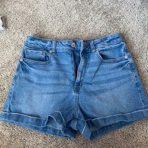 American Eagle Stretch Mom Jeans